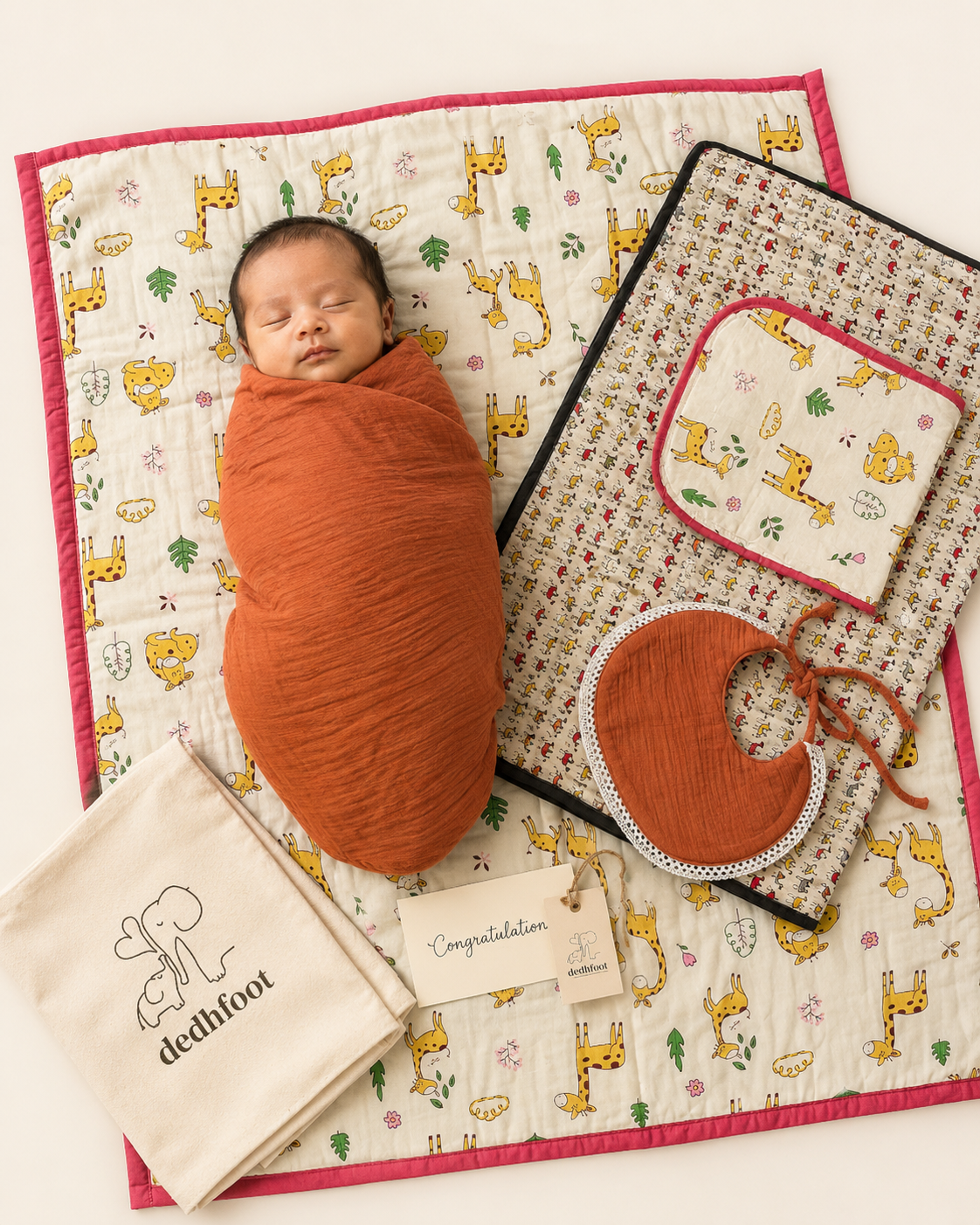 Baby Girl Newborn Comfort Kit (Pack of 5) (Giraffe Print)